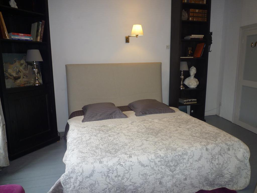 Manoir De La Chapelle Bed & Breakfast Condé-sur-Sarthe Room photo