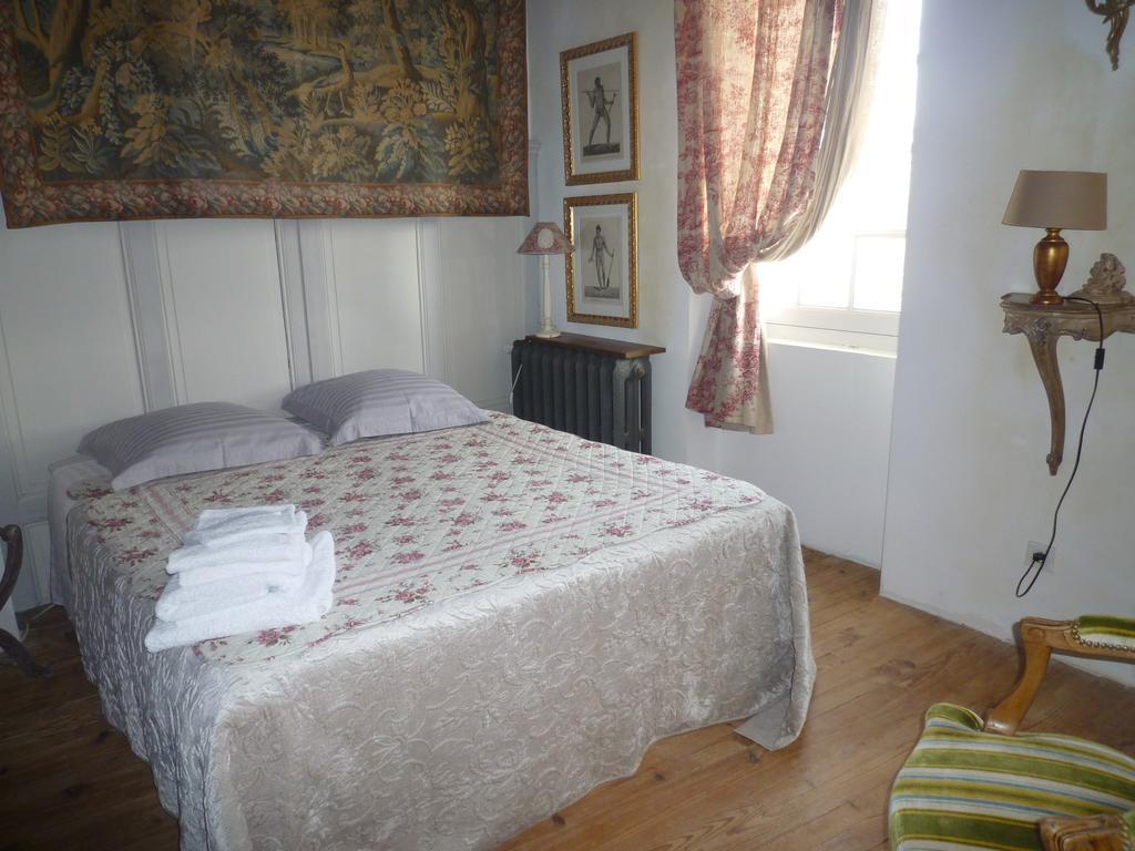 Manoir De La Chapelle Bed & Breakfast Condé-sur-Sarthe Room photo